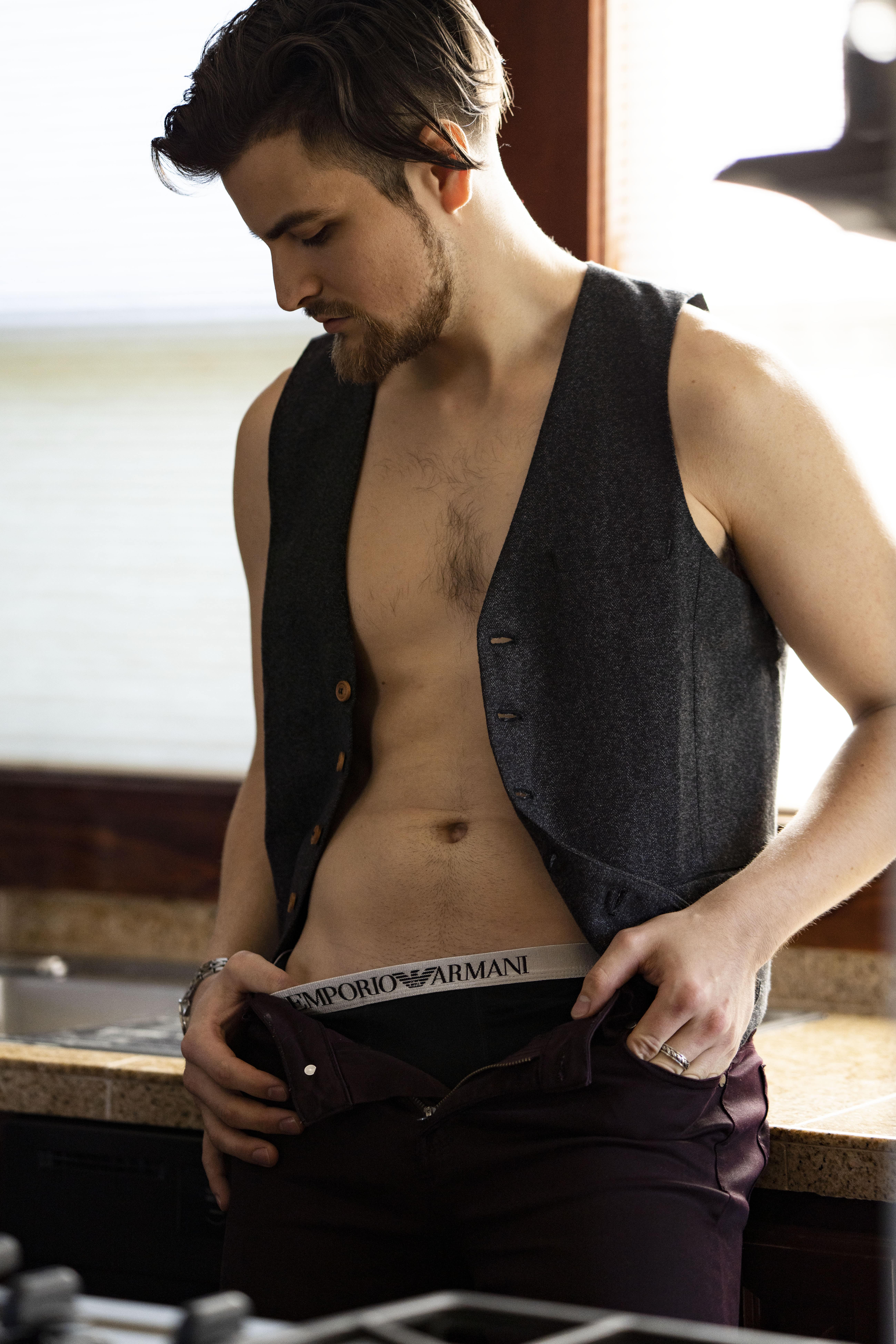 MatiasHeadshot_LR5-min