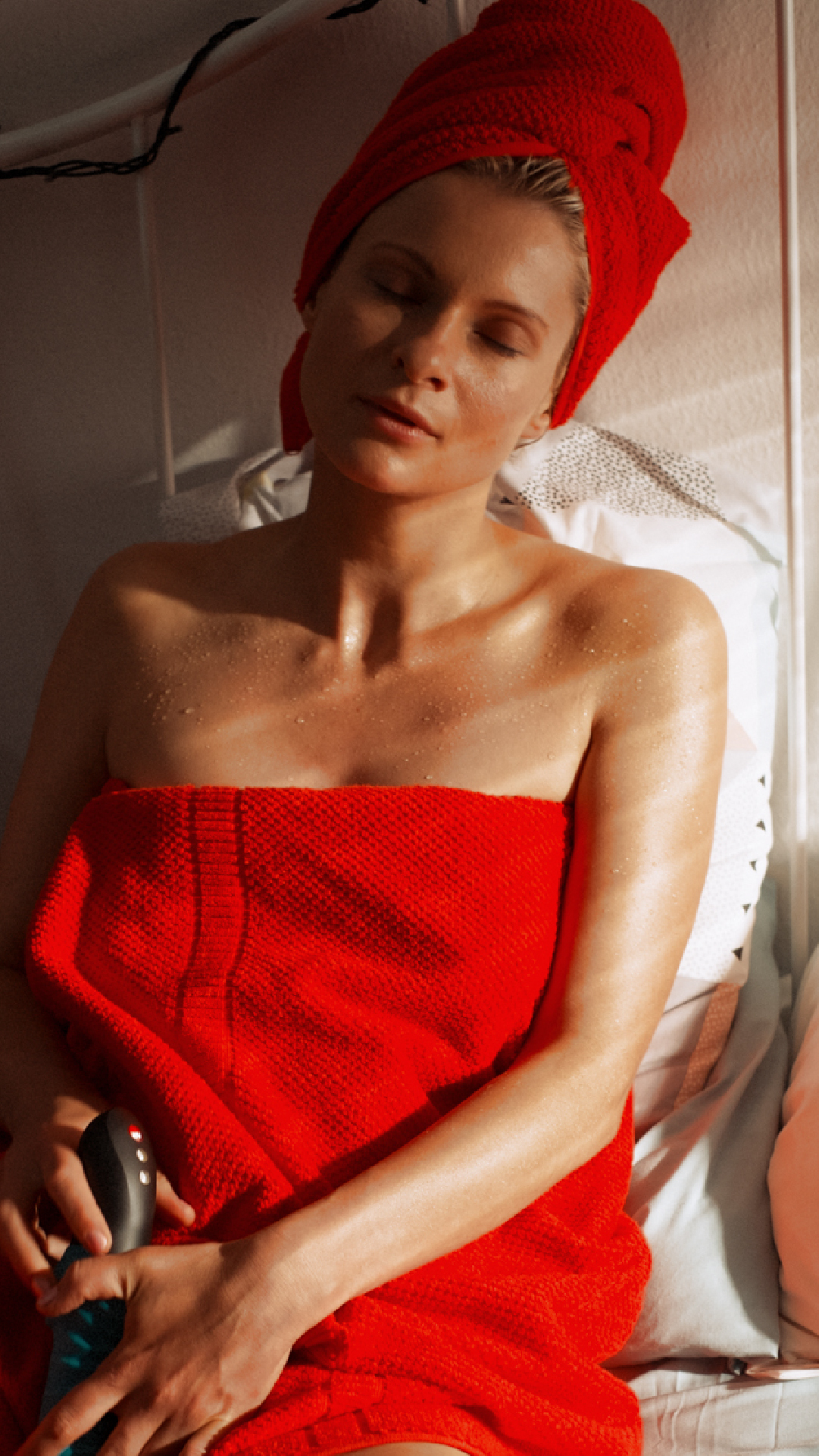 My Roommate's Toy-IG-Story2