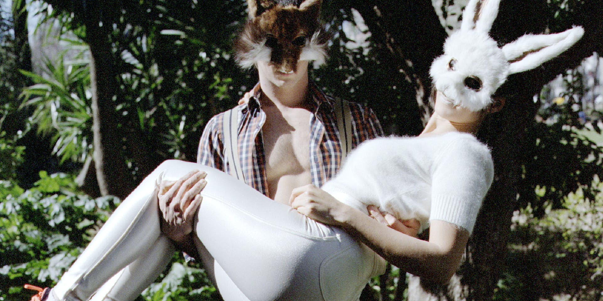 Hunt Me, Catch Me, Eat Me Hunt Me, Catch Me, Eat Me