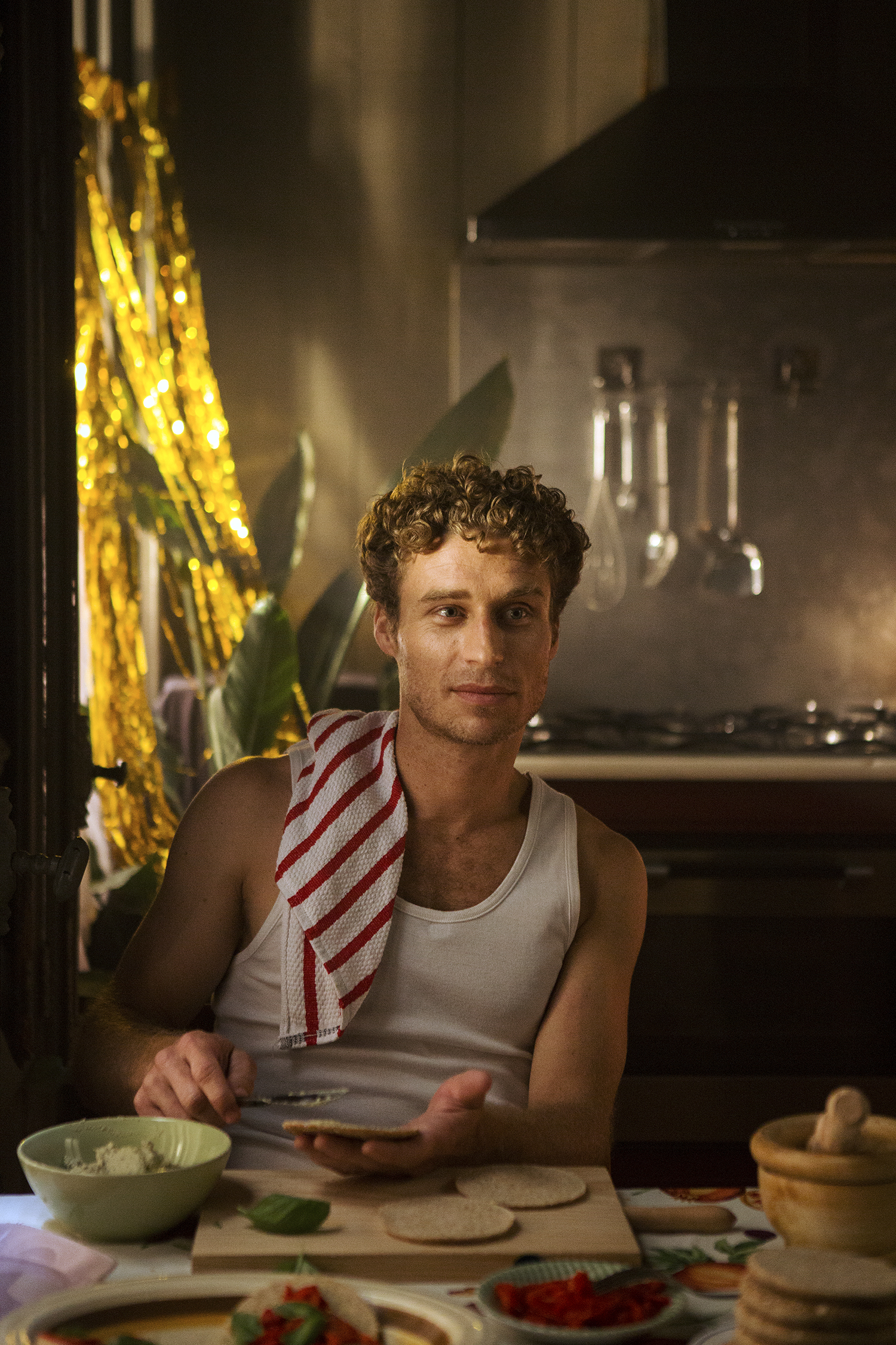 hot-performer-michael-vegas17