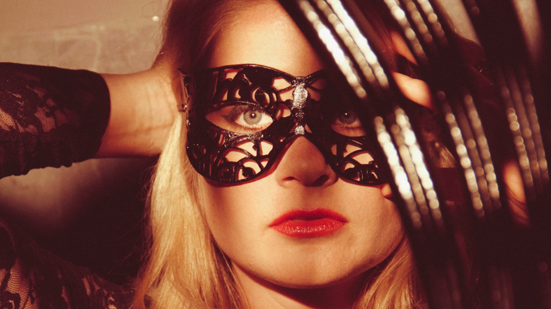 Trailer Cabaret Desire