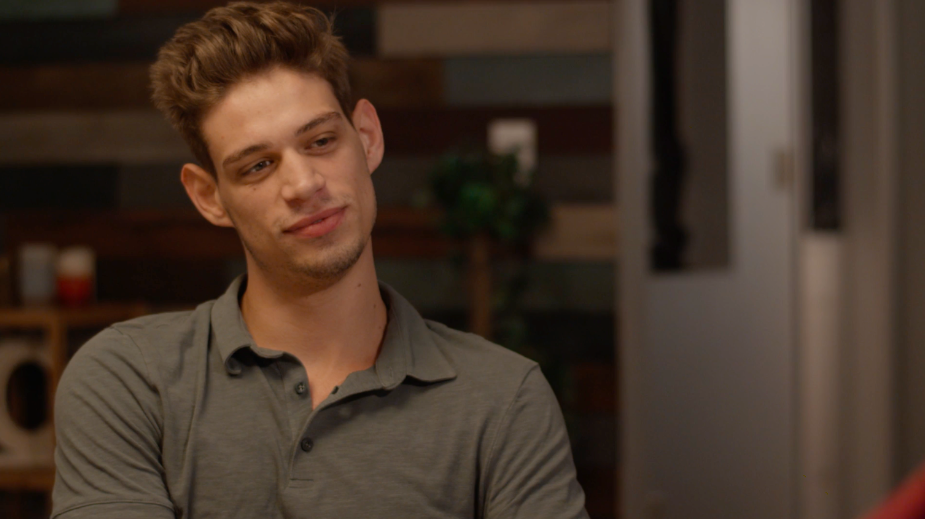 hot-movie-the-widow-4