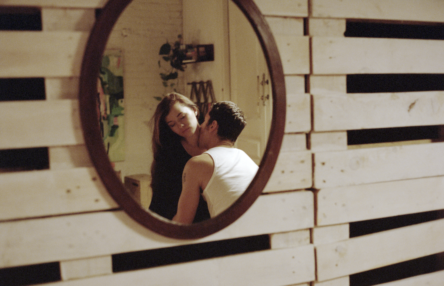 hot-movie-dude-lady25