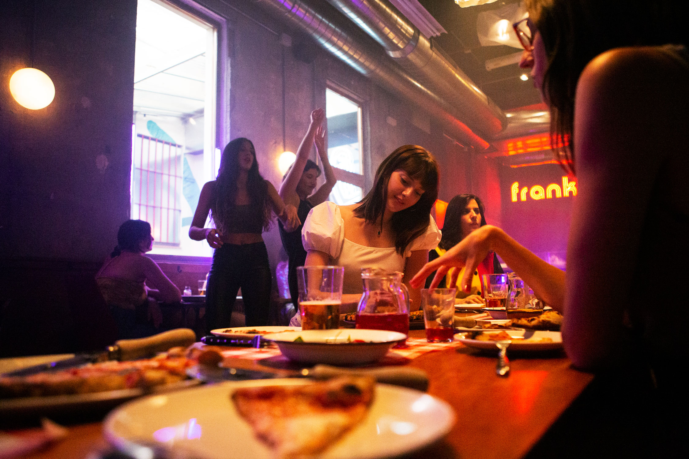 hot-movie-the-intern36